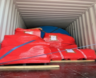 40’ container being loaded with Hampshire feeding Systems bound for Japan!